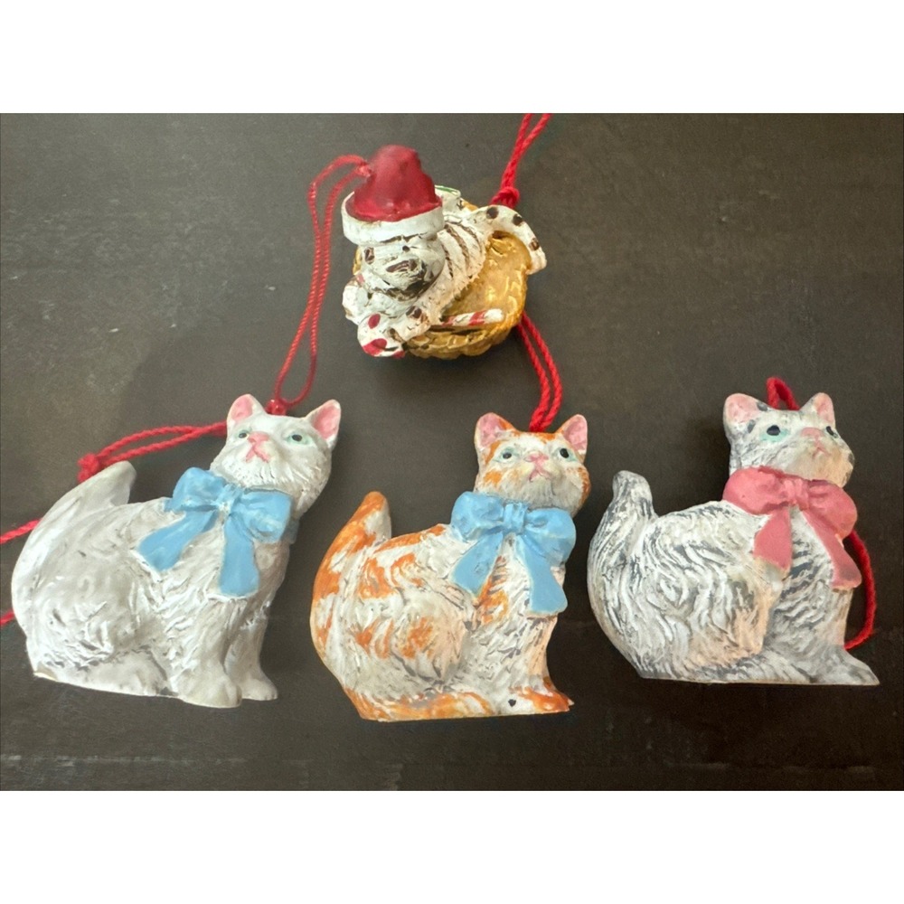 Vintage‎ Miniature Christmas Ornaments Resin Cats Lot Of 4 ORN130